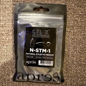 NATURAL STILETTO MEDIUM REFILL (50 tips per bag) N-STM-1